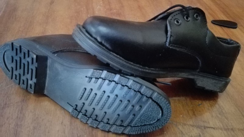 Pokello�s pink bottom shoes debut in Botswana :: Mmegi Online