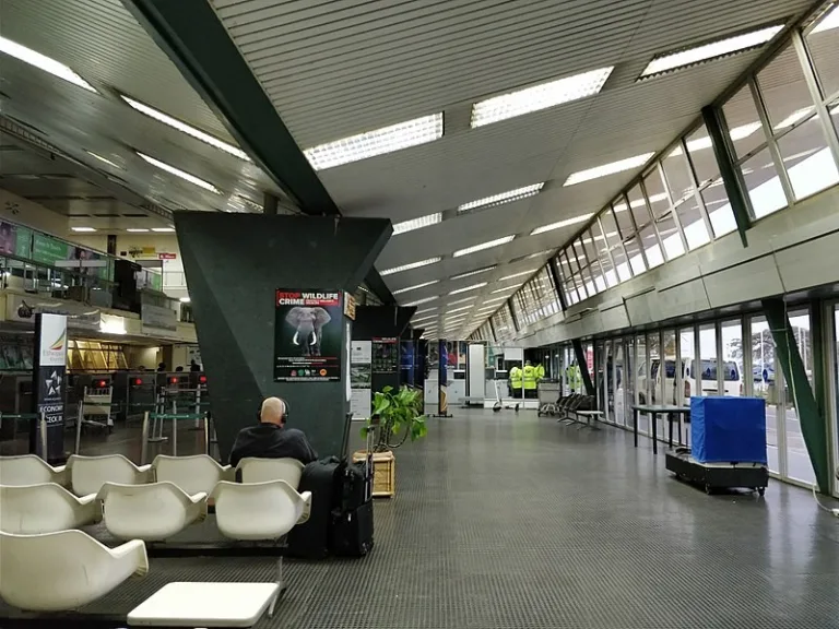 KAMUZU_001_PHOTO_BY_Jcornelius-_WIKIPEDIA