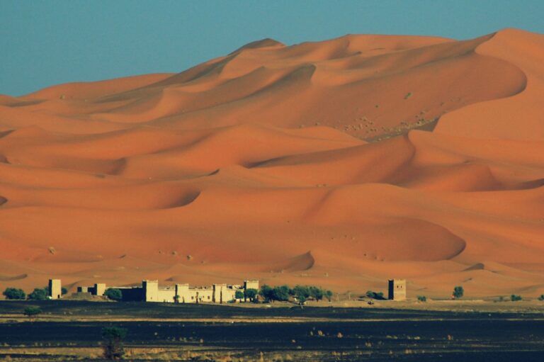 Erg Chebbi - Morocco 2 ERG CHEBBI DUNNES  PHOTO BY bachmont WIKIPEDIA 768x511