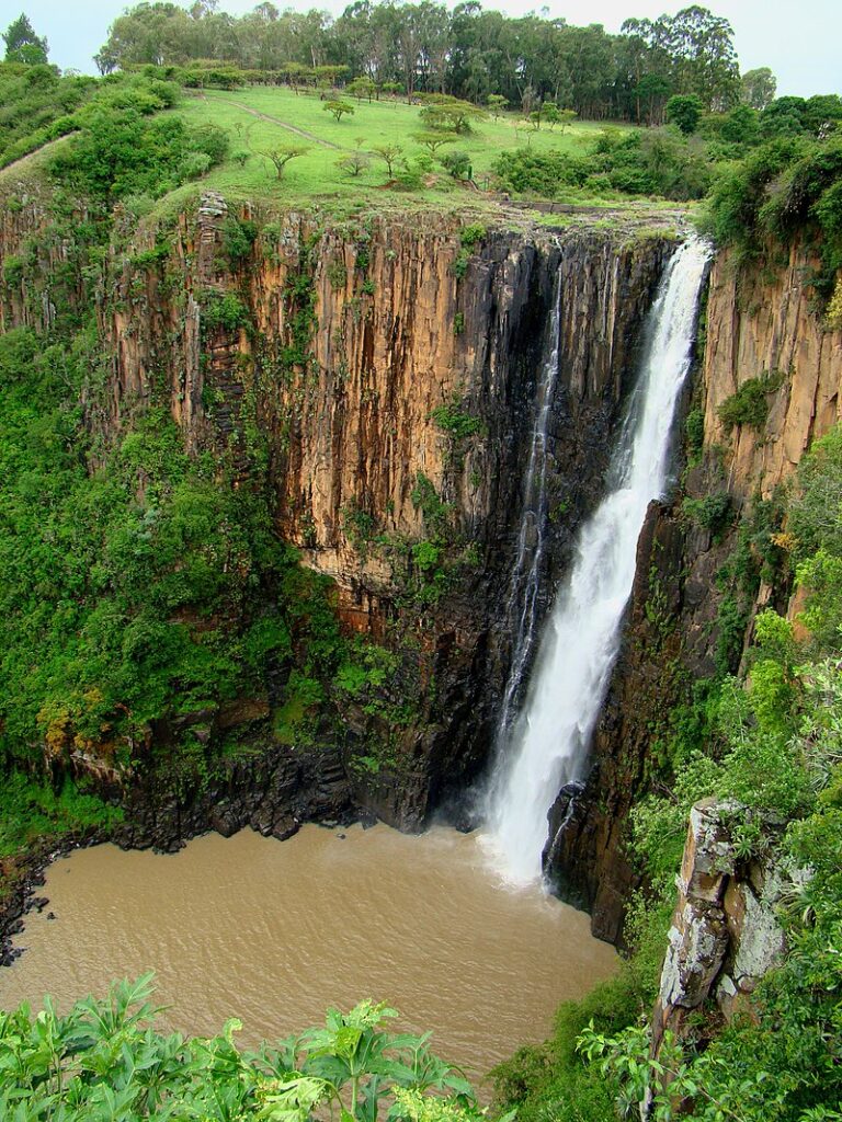 Howick Falls November Bjorn Christian Torrissen WIKIPEDIA 768x1024