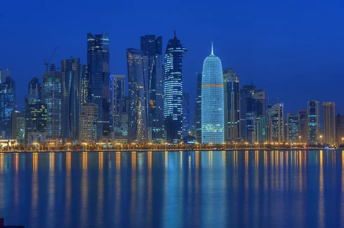 Doha_Skyline-photo-by-Alex-Sergeev-WIKIPEDIA